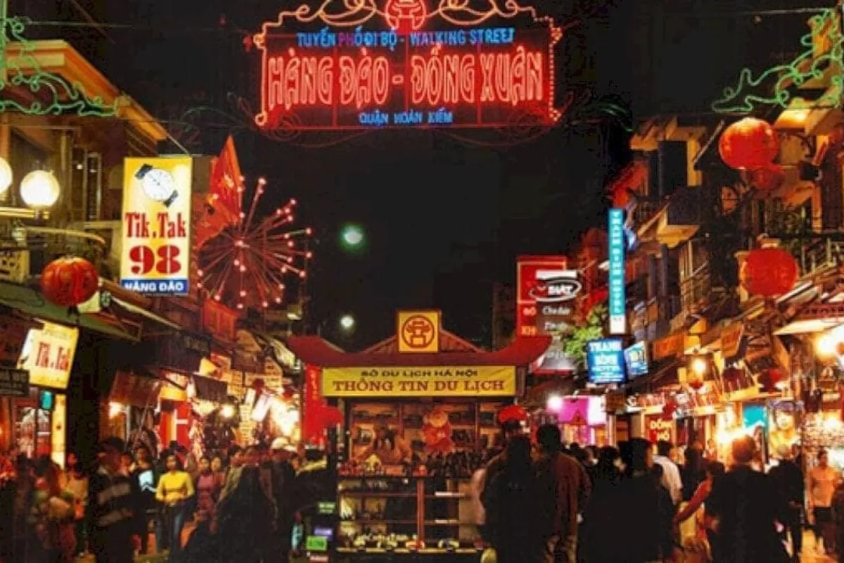 Browse the Hanoi Old Quarter Night Market