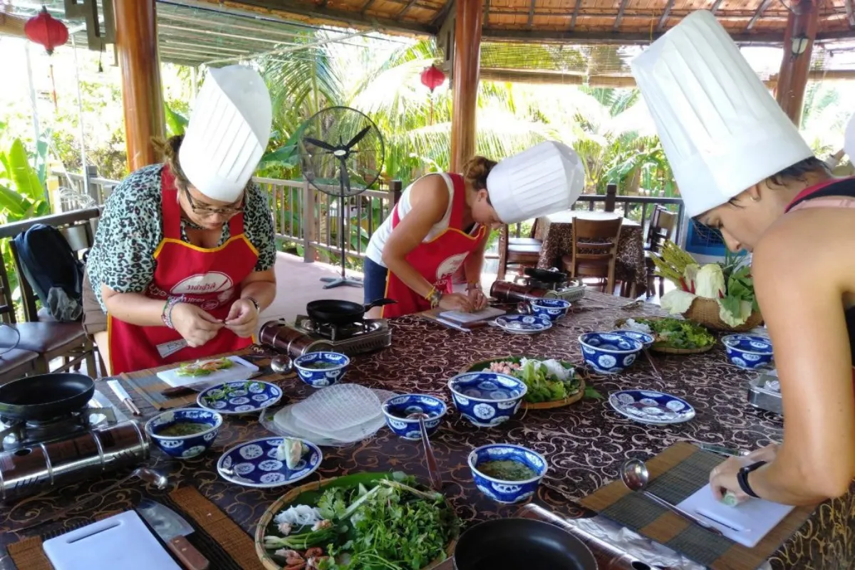 Cycle & Join a Cooking Class in Tra Que Village