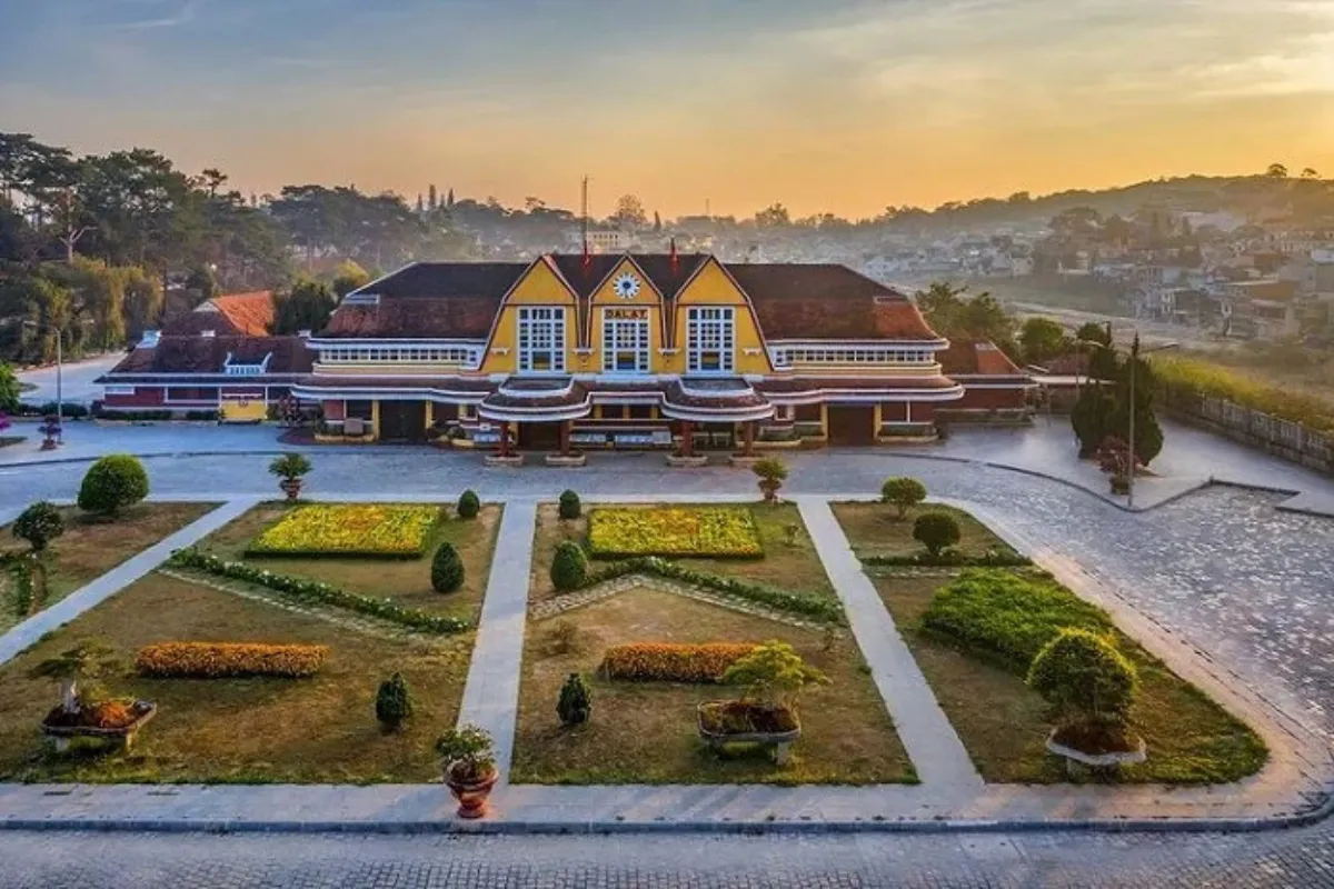 Explore Da Lat Railway Station