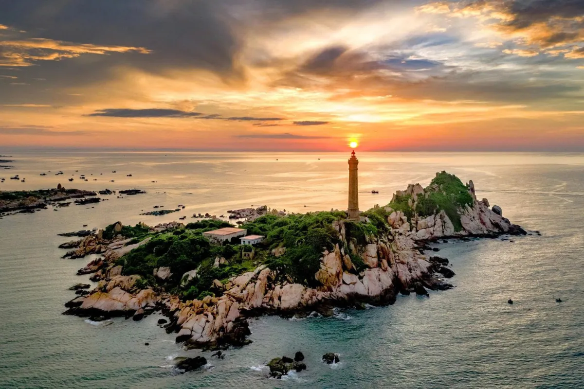 Visit Ke Ga Cape & Lighthouse
