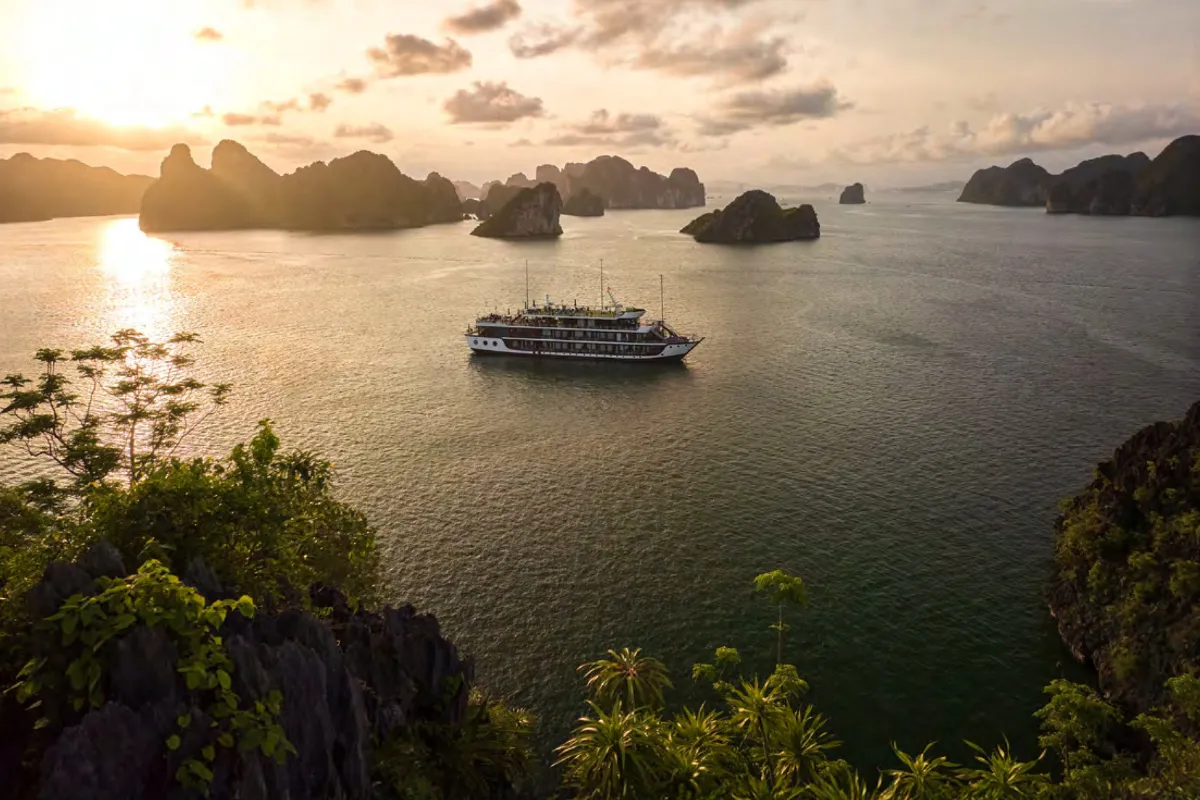 Stay Overnight on a Luxury Cruise