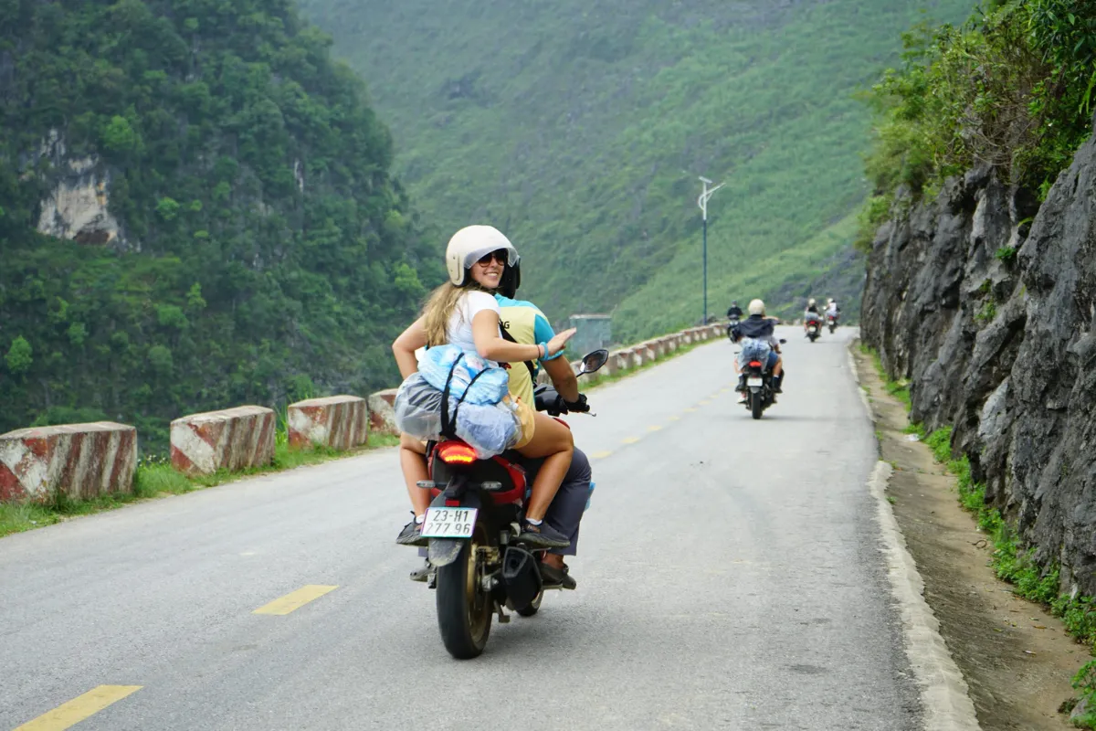 Ride Along Ma Pi Leng Pass