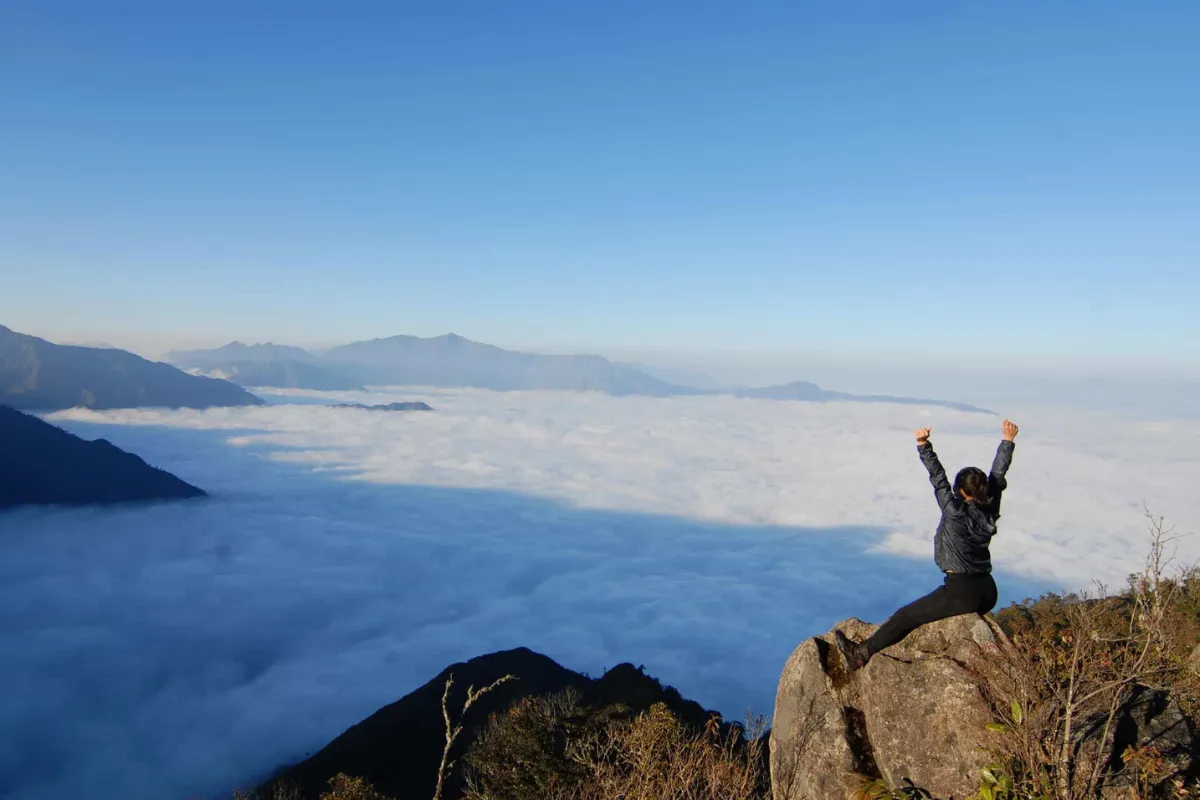 Trek to Pha Luong Peak