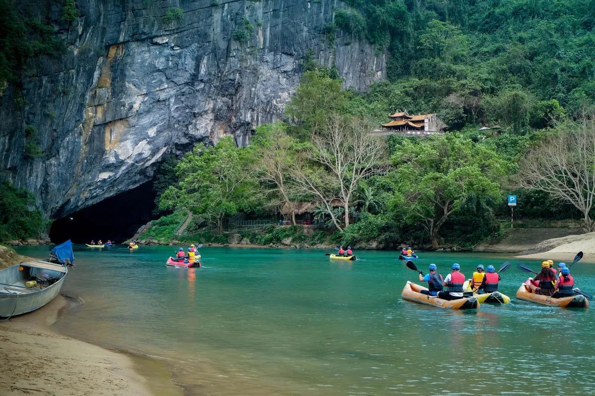 Kayak on the Son River