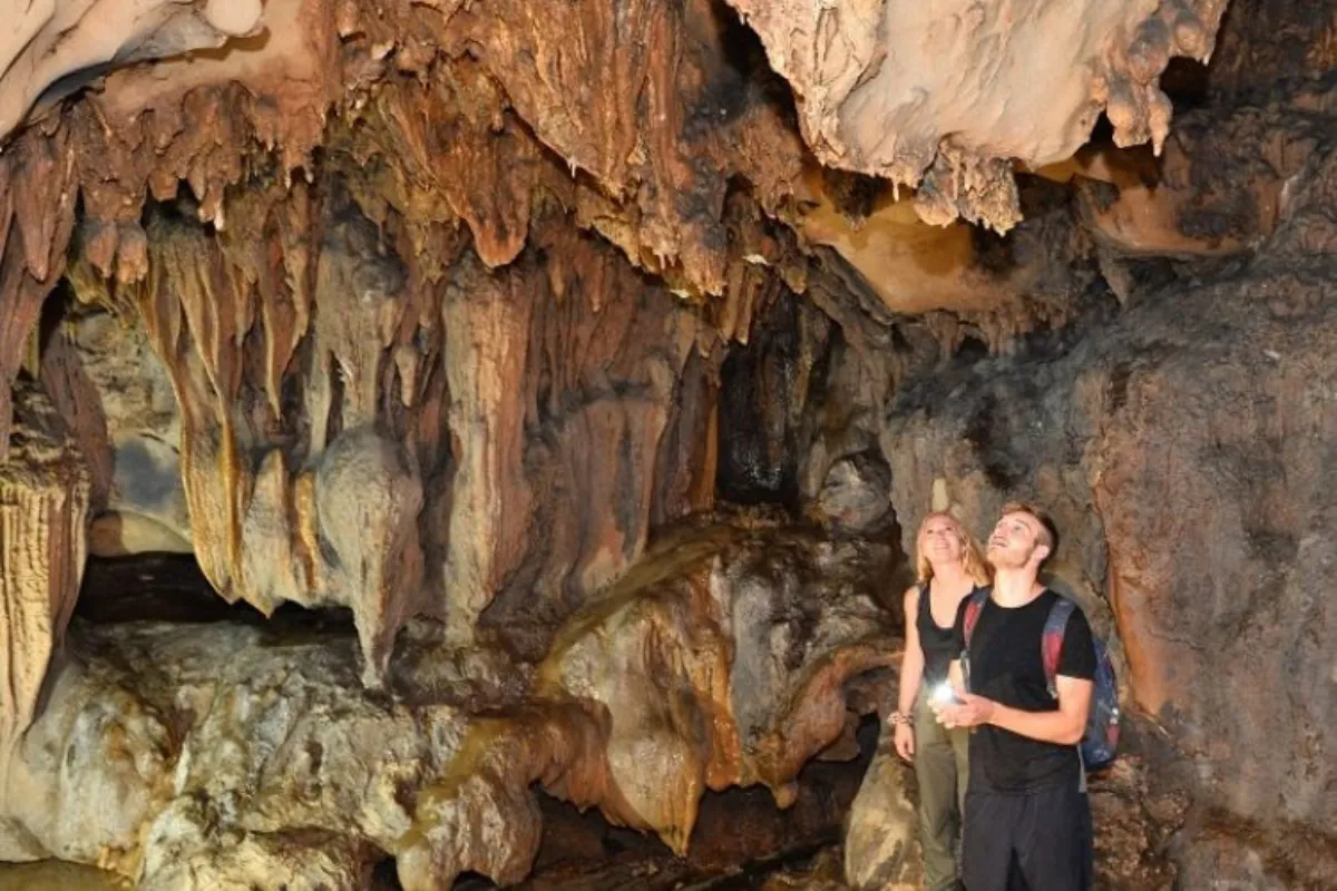 Explore Trung Trang & Quan Y Caves